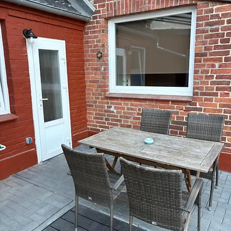 Haus Fuer Handwerker Und Monteure Lübeck