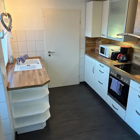 Haus Fuer Handwerker Und Monteure Vakantiehuis Lübeck