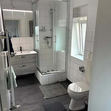 Haus Fuer Handwerker Und Monteure * Lübeck