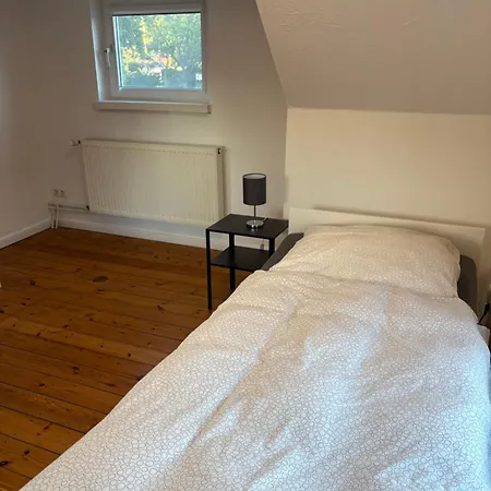 Haus Fuer Handwerker Und Monteure Vakantiehuis Lübeck